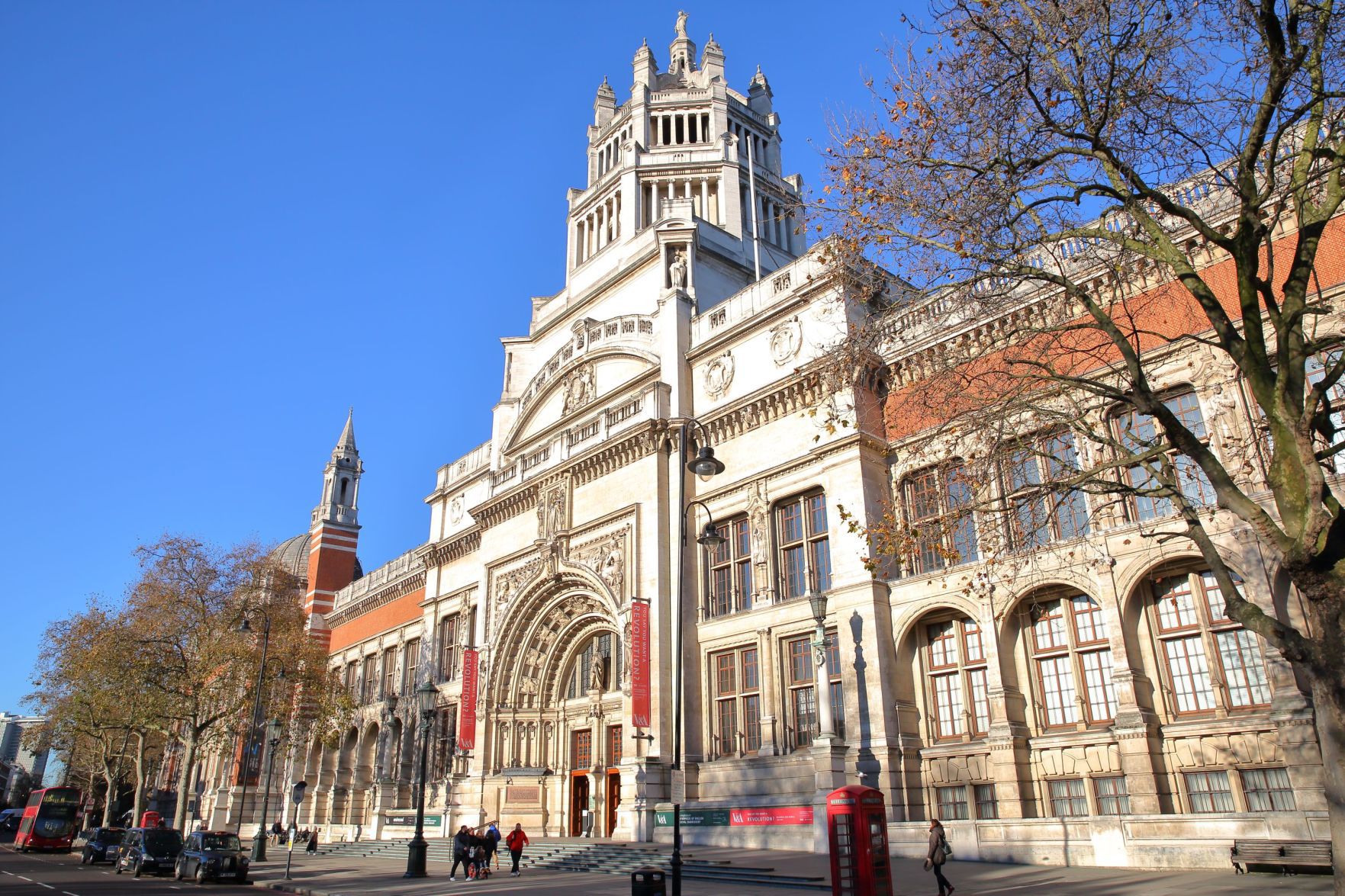 Victoria and Albert Museum